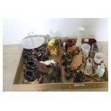 VINTAGE GLASSWARE AND FIGURINES