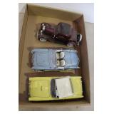 (3) 1:18 SCALE MODEL CARS