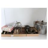 VINTAGE KITCHEN COLLECTIBLES