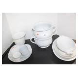 17 PIECES OF IRONSTONE KITCHEN WARE