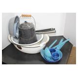 14 PIECES OF ENAMEL KITCHENWARE