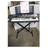YAMAHA PSR-78 KEYBOARD WITH STAND