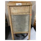 5 PIECE WOOD GROUPING