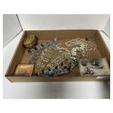 ASSORTMENT OF COSTUME JEWELRY