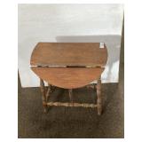 DROP LEAF SIDE TABLE