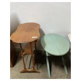 2 SIDE TABLES