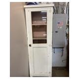 WHITE PRIMITIVE CABINET W/ 1 DOOR