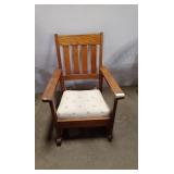 OAK ROCKER