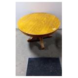 OAK ROUND TABLE