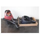 SMALL SHOP VAC WITH ACCESSORIES