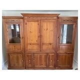 MULTI-PIECE ENTERTAINMENT CENTER