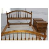 BED FRAME WITH 2 END STANDS
