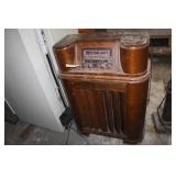 PHILCO CONSOLE RADIO