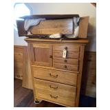 LEXINGTON DRESSER
