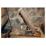 VINTAGE POST AND BEAM AUGER