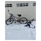 GIANT MOUNTAIN BIKE W/ THULE BIKE RACK