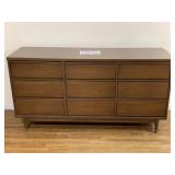 9 DRAWER TRIPLE DRESSER