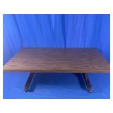 TELESCOPING VERTICAL TABLE