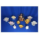 5 DECORATIVE TEA POTS