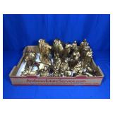 GILDED HOLLAND MOLD NATIVITY SET