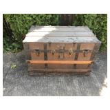 SMALL ANTIQUE TRUNK - NO TRAY