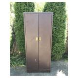 METAL CLOSET