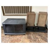 STEREO CASE, (2) SYLVANIA SPEAKERS
