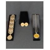 UNUSUAL JEWELRY GROUPING