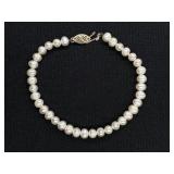 14K GOLD CLASP GENUINE PEARL BRACELET