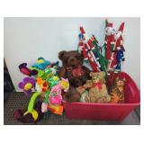 COLLECTION OF STUFFED ANIMALS