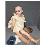 ANTIQUE GERMAN HEINRICH HANDWERCK DOLL