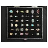 30 LADIES EVENING / COSTUME RINGS IN DISPLAY
