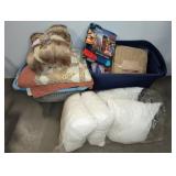 BLANKETS, THROWS AND PILLOW INSERTS