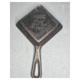 GRISWOLD CAST IRON EGG SKILLET