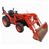 Kubota L3130D GST Tractor w/ Loader