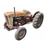 Ford 800 Tractor, 5-Speed, Runs, PTO Issues