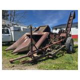 New Idea 324 Corn Picker, Model 309 Husking Bed