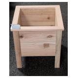 NATURAL CEDAR PLANTER