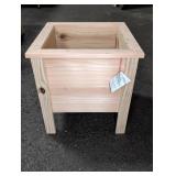 NATURAL CEDAR PLANTER