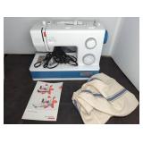 Bernette b05 Academy Sewing Machine