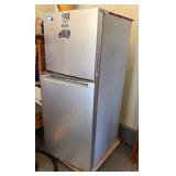 Whirlpool Refrigerator 24"x28"x60.75"