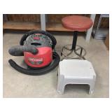 Craftsman 6 Gallon Wet Dry Vacuum, Stools