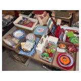 Disposable Party Plates and Napkins