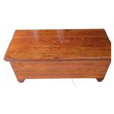 Cedar Storage Chest With Hinged Lid