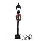 Dept. 56 Electric Christmas Lamp Post With Wreath