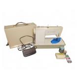 Singer Stylist 513 Sewing Machine With Case