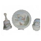 Fenton 1992 Milk Glass Winter Scene Set