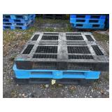 (3) Plastic Pallets
