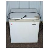 Haier HSW02 Compact Refrigerator White