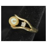 14K Yellow Gold Ring with Pearl and Diamond